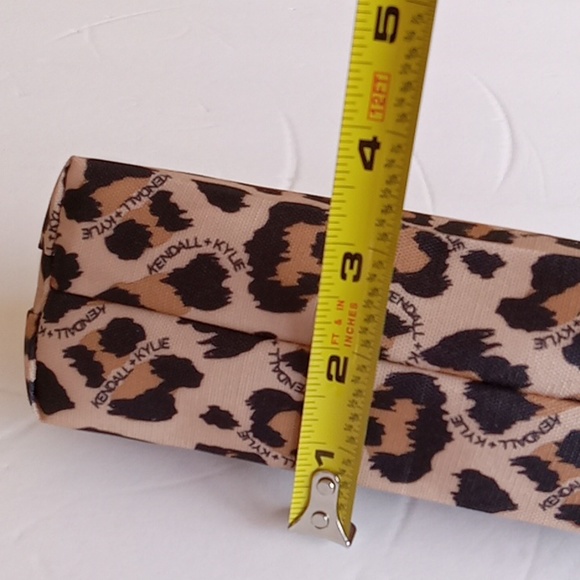 Makeup bag - Picture 5 of 6